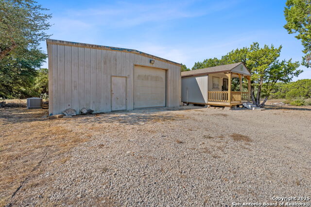 Listing photo id 36 for 1200 Misty