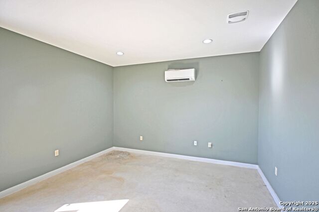 Listing photo id 17 for 5277 Fm 1044  201