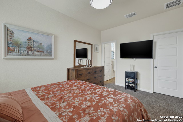 Listing photo id 20 for 412 Sika Way