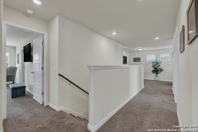 Listing photo id 23 for 412 Sika Way
