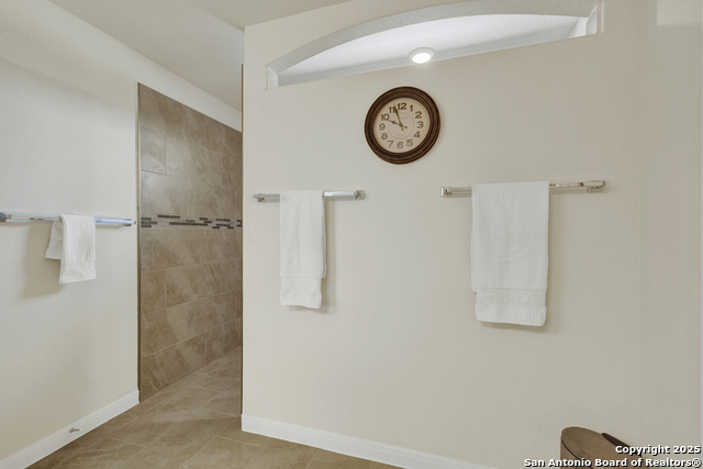 Listing photo id 30 for 412 Sika Way