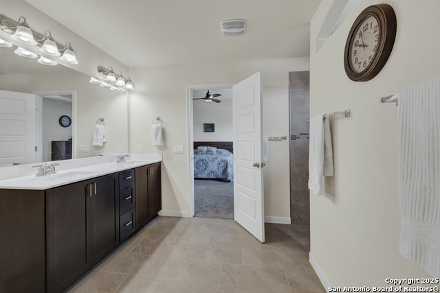 Listing photo id 32 for 412 Sika Way