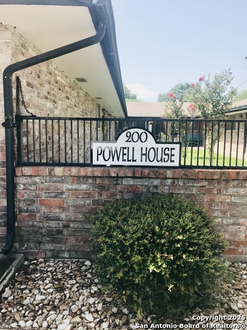 Details for 200 Cleveland E, Beeville, TX 78102