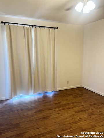 Listing photo id 8 for 200 Cleveland E