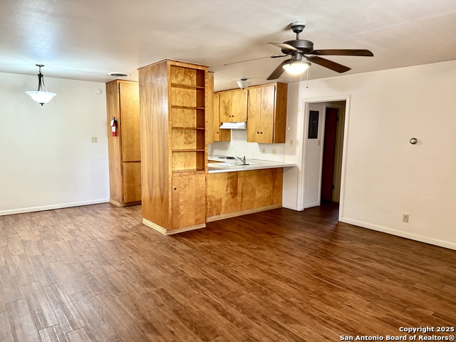 Listing photo id 4 for 200 Cleveland E