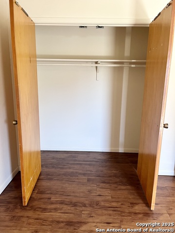 Listing photo id 6 for 200 Cleveland E