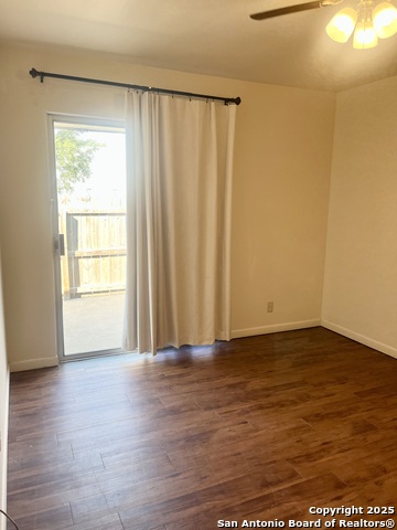 Listing photo id 7 for 200 Cleveland E