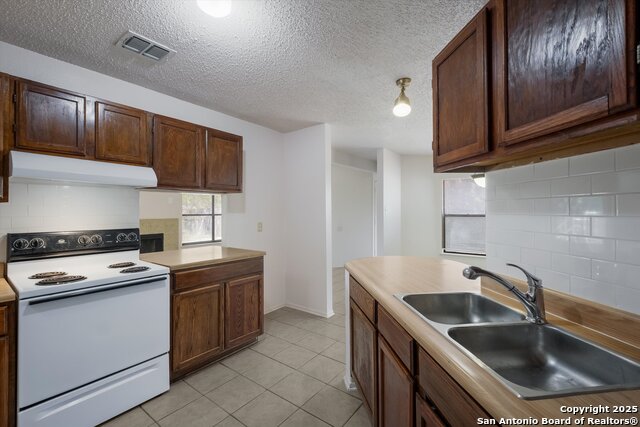 Image 9 of 19 For 5111 Anacacho