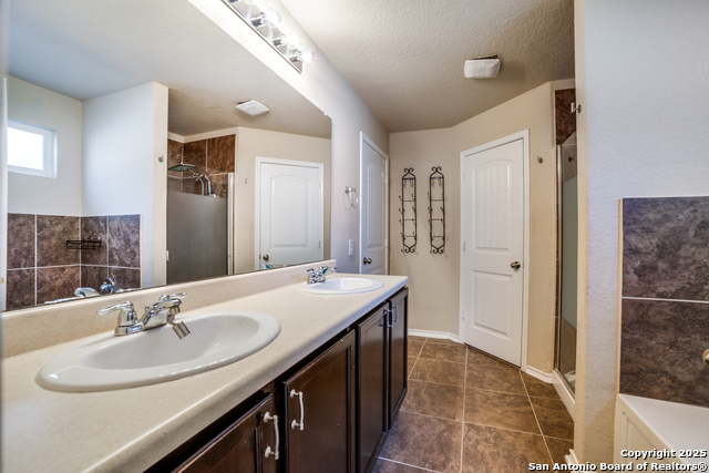 Image 15 of 32 For 1422 Anise Ln