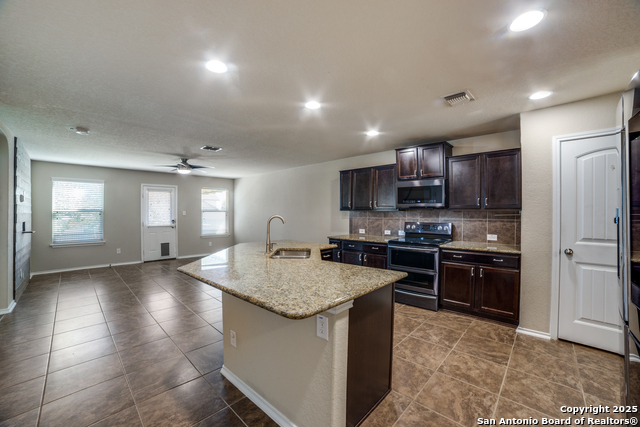 Image 6 of 32 For 1422 Anise Ln