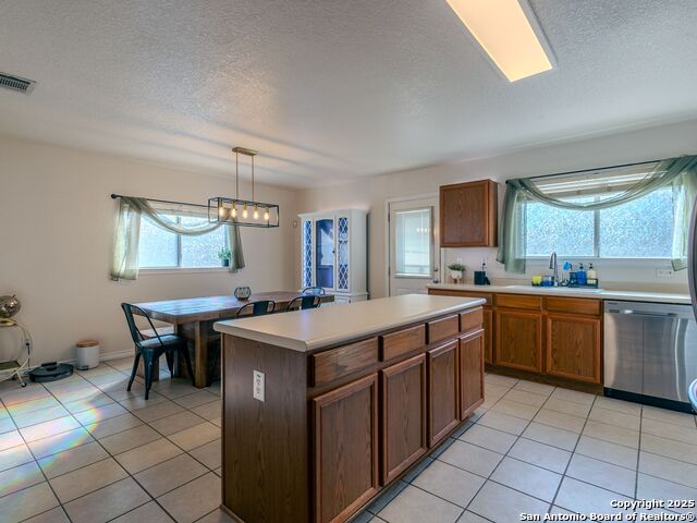 Image 10 of 26 For 125 Dewberry