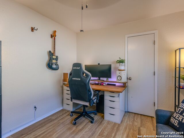 Image 20 of 26 For 125 Dewberry