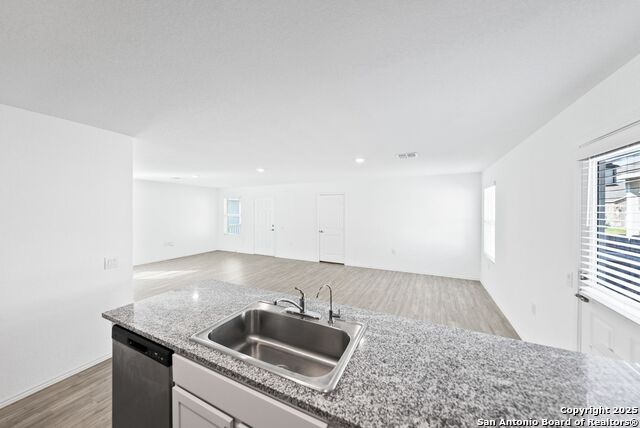 Image 15 of 36 For 4546 Glades Way