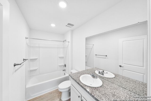 Image 21 of 36 For 4546 Glades Way