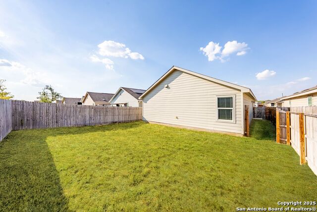 Image 31 of 36 For 4546 Glades Way