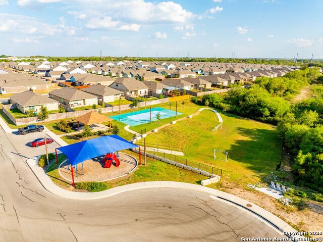 Image 34 of 36 For 4546 Glades Way