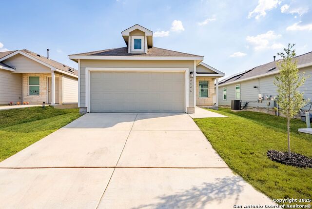 Image 4 of 36 For 4546 Glades Way