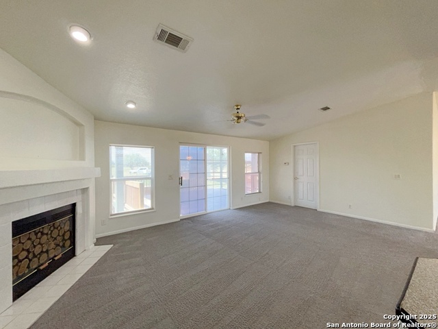 Listing photo id 18 for 9611 Hildebrandt Rd