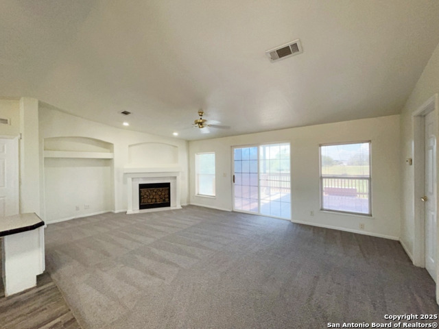 Listing photo id 19 for 9611 Hildebrandt Rd