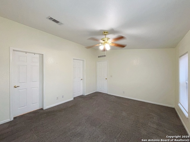 Listing photo id 21 for 9611 Hildebrandt Rd