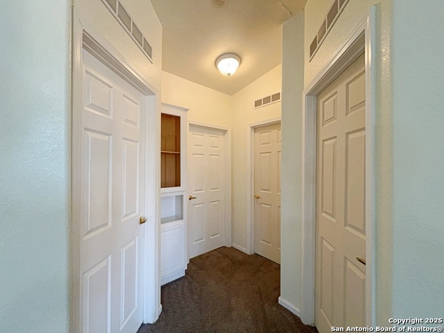 Listing photo id 27 for 9611 Hildebrandt Rd