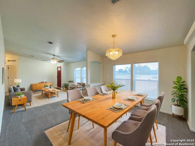 Listing photo id 1 for 9611 Hildebrandt Rd