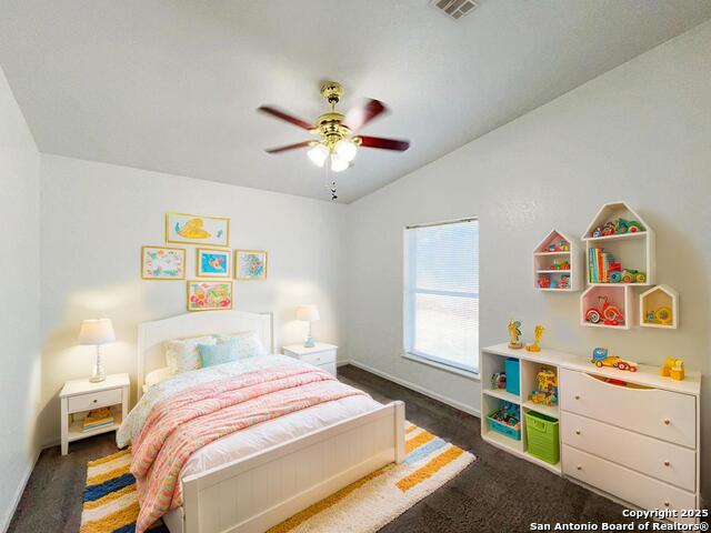 Listing photo id 4 for 9611 Hildebrandt Rd