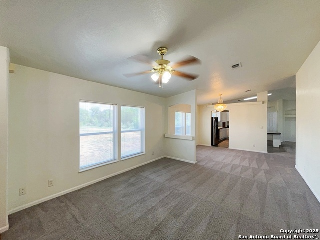 Listing photo id 6 for 9611 Hildebrandt Rd