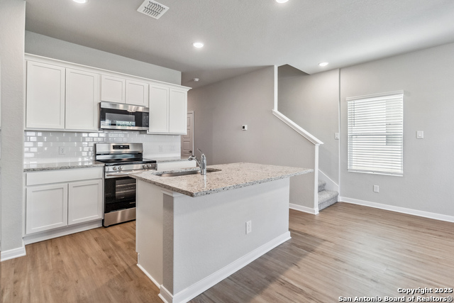 Image 7 of 38 For 3903 Abbott Pass 102