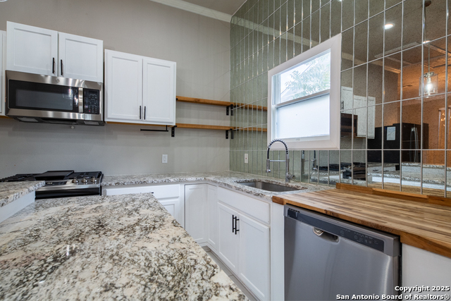 Image 11 of 25 For 1012 Dawson  