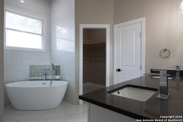 Image 16 of 25 For 1012 Dawson  