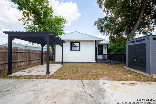 Image 23 of 25 For 1012 Dawson  