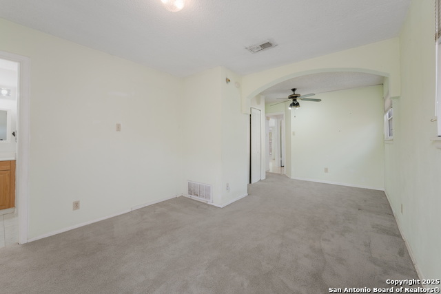 Image 11 of 18 For 217 Beverly  