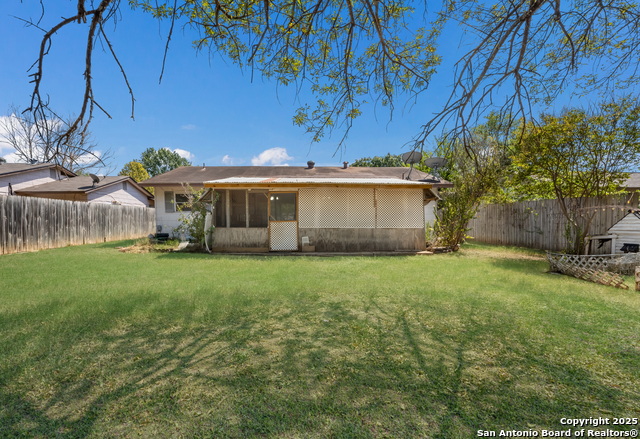 Image 17 of 18 For 217 Beverly  