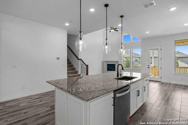 Image 15 of 37 For 1416 Hallettsville