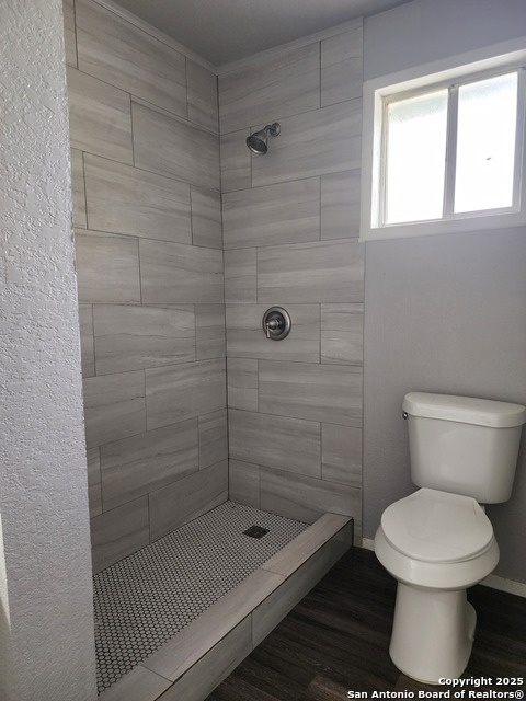 Image 10 of 30 For 267 Bank  