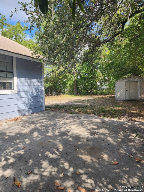 Image 13 of 30 For 267 Bank  