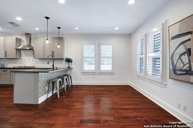 Image 17 of 65 For 118 Routt St