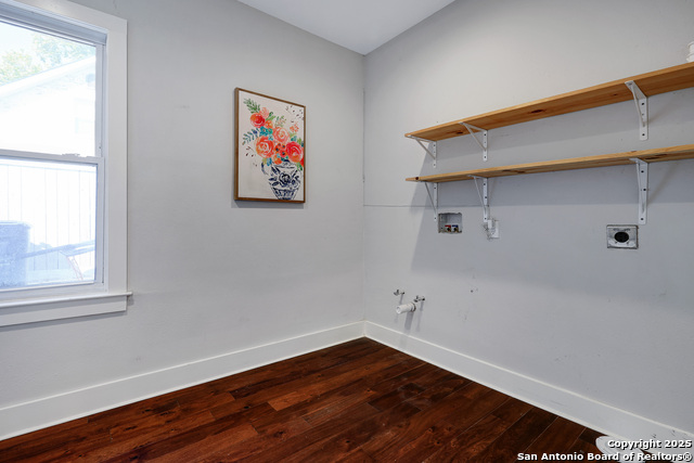 Image 33 of 65 For 118 Routt St