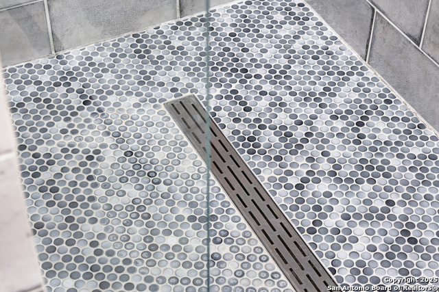 Image 41 of 65 For 118 Routt St