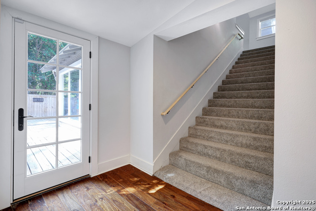 Image 42 of 65 For 118 Routt St