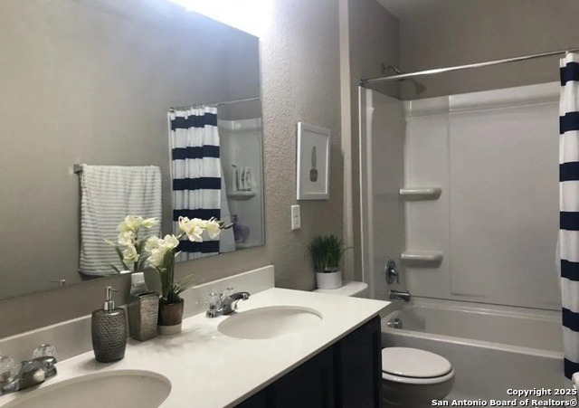 Listing photo id 8 for 707 Rio Cactus Way