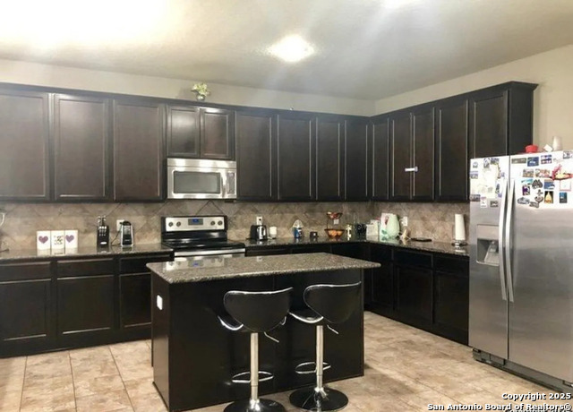 Listing photo id 0 for 707 Rio Cactus Way