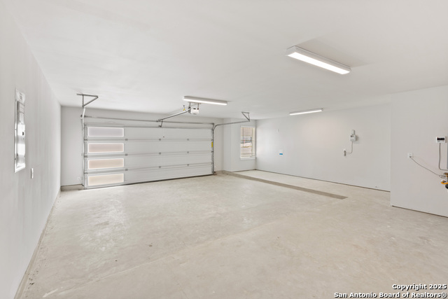 Image 31 of 32 For 2258 Hoja  