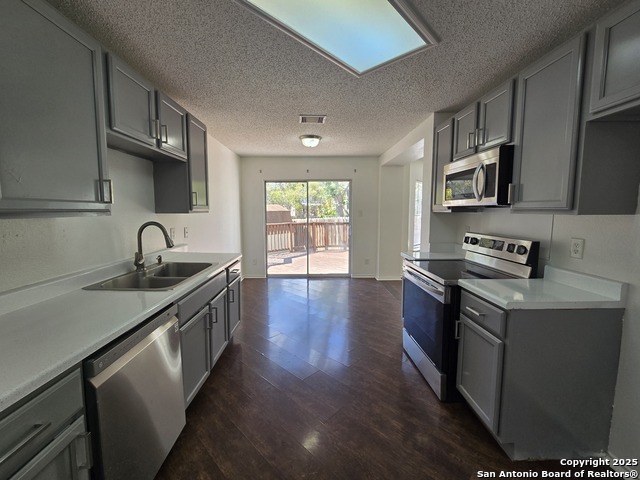 Image 10 of 29 For 13914 Villa Camino