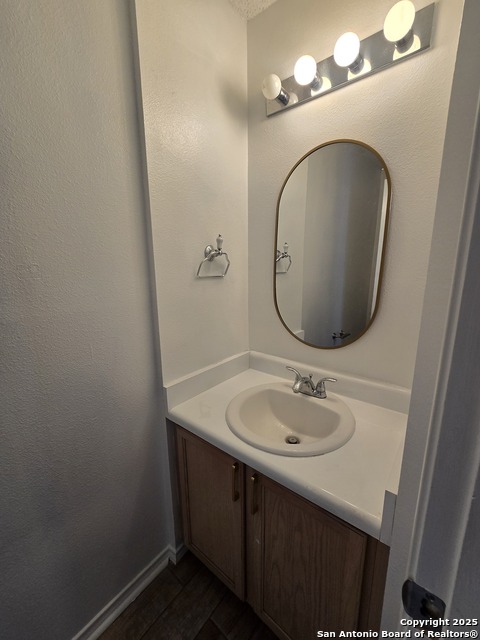 Image 11 of 29 For 13914 Villa Camino