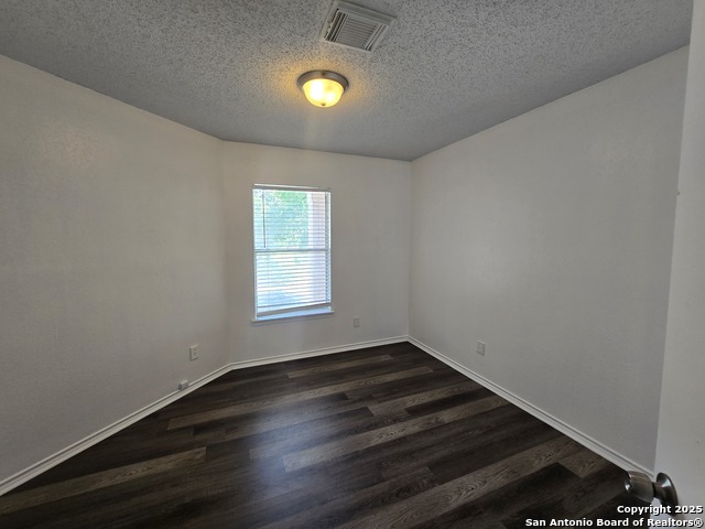 Image 20 of 29 For 13914 Villa Camino