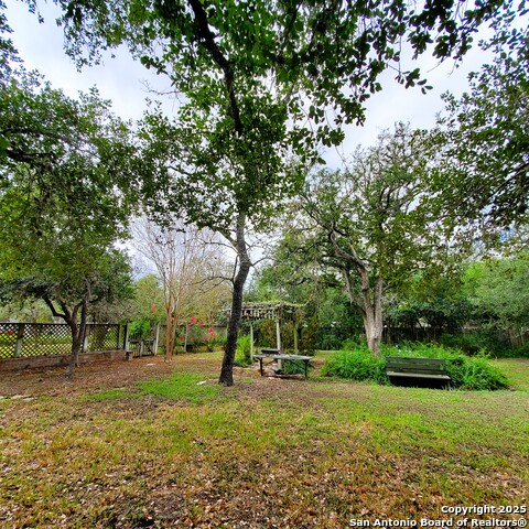 Listing photo id 9 for 711 Lott E 