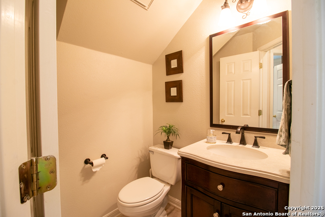 Image 24 of 35 For 511 Mesa Ridge