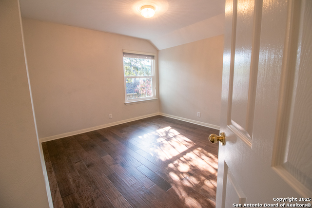 Image 30 of 35 For 511 Mesa Ridge